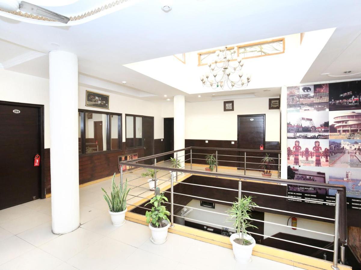 Hotel City Paradise Chandīgarh Exterior foto